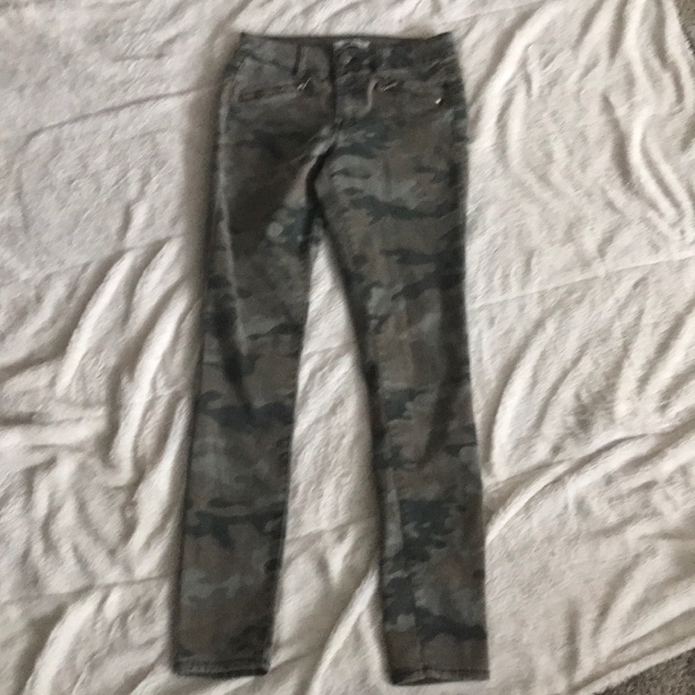Camo jeans